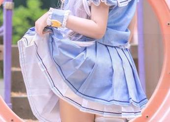 作品里的春丽，Sayo Momo让我们感受到：她真能穿着高跟鞋打斗啊！